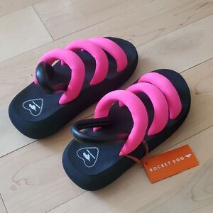 Rocket Dog Neon Pink Spiral Strap Sandals NWT